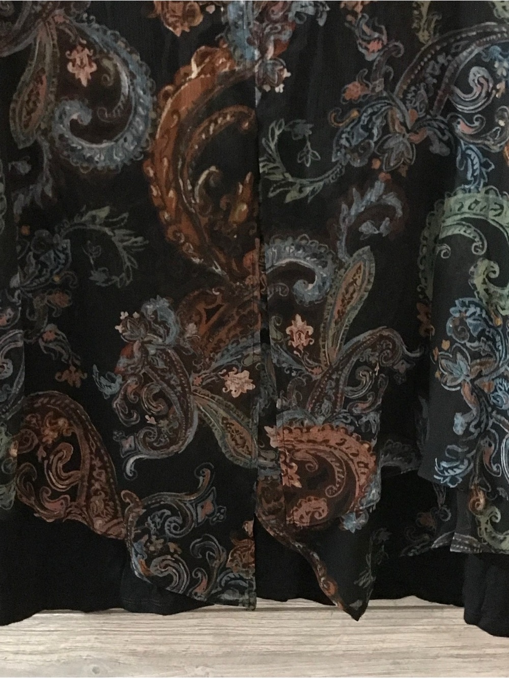 BNWT Apt 9 Paisley Blouse - Picture 2 of 11